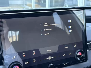 Foto van Toyota C-HR+