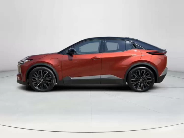 Foto van Toyota C-HR+