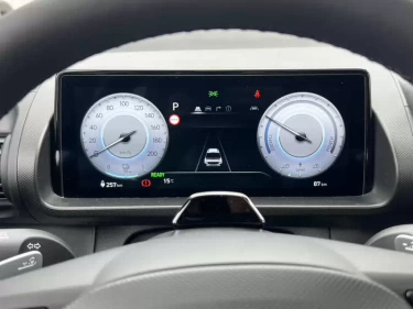 Foto van Hyundai INSTER