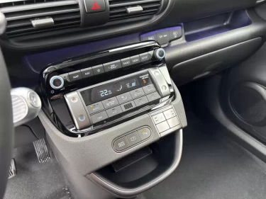 Foto van Hyundai INSTER