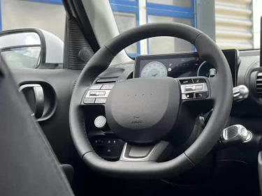 Foto van Hyundai INSTER