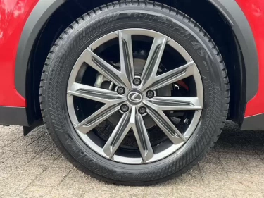 Foto van Lexus LBX