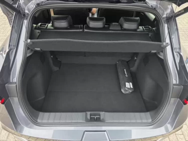 Foto van Lexus LBX