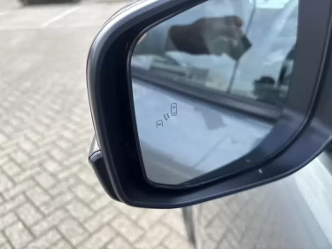 Foto van Toyota C-HR+