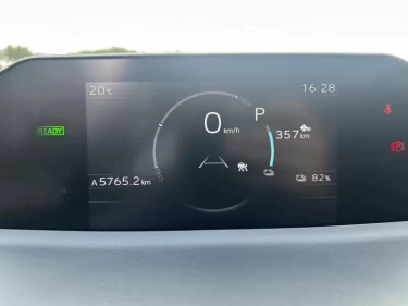Foto van Toyota C-HR+