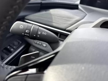 Foto van Toyota C-HR+