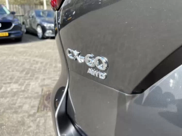 Foto van Mazda CX-60