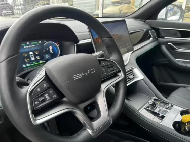 Foto van BYD SEAL U