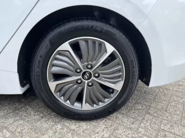 Foto van Hyundai IONIQ