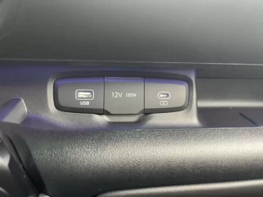 Foto van Hyundai INSTER