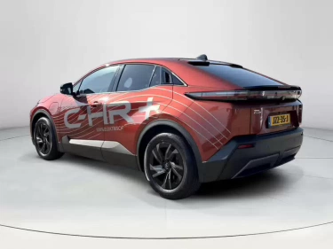 Foto van Toyota C-HR+