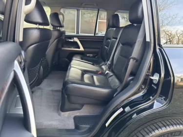 Foto van Toyota Land Cruiser V8