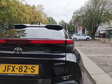 Foto van Toyota C-HR