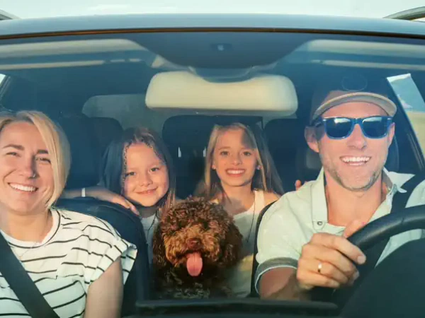 Voorkom boetes: verplichte auto-uitrusting per EU vakantieland