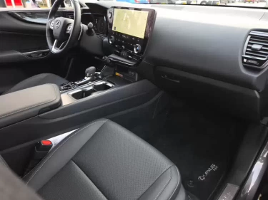 Foto van Lexus NX