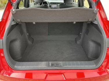 Foto van Lexus LBX
