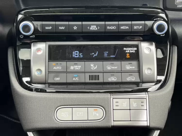 Foto van Hyundai INSTER