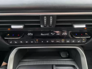 Foto van Mazda CX-80