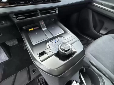 Foto van Toyota C-HR+