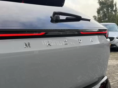 Foto van Mazda CX-6e