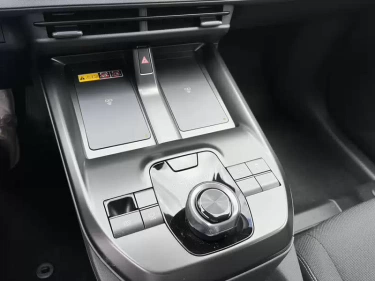 Foto van Toyota C-HR+