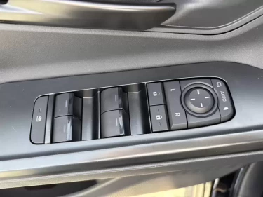 Foto van Toyota C-HR+