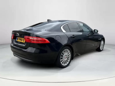 Foto van Jaguar XE