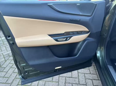 Foto van Lexus NX