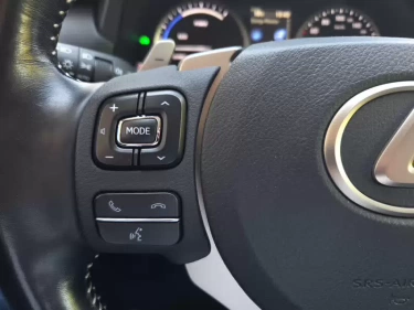Foto van Lexus NX