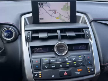 Foto van Lexus NX