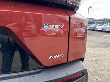 Foto van Toyota C-HR+