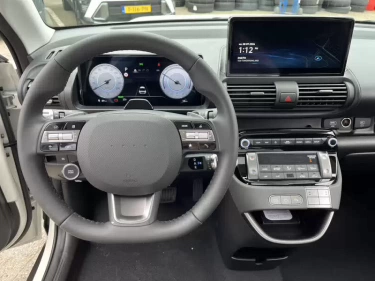 Foto van Hyundai INSTER