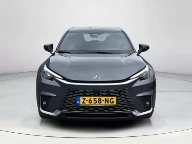 Foto van Lexus LBX