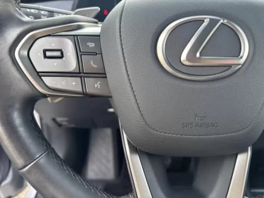 Foto van Lexus LBX