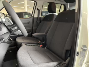 Foto van Hyundai INSTER