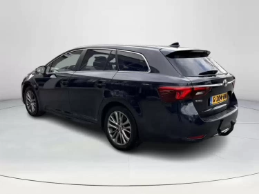 Foto van Toyota Avensis Touring Sports