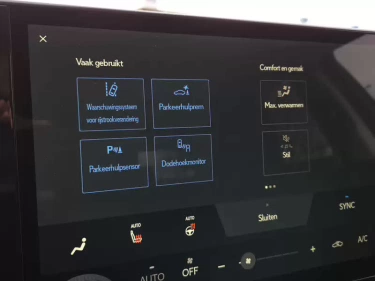 Foto van Lexus NX