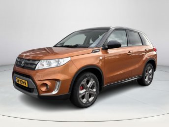 Suzuki Vitara 1.6 Exclusive Trekhaak | Verwarmbare buitenspiegels | All Seasonbanden | Achterruitrijcamera | Stoelverwarming | Cruise Control | Climate Control | Navigatiesysteem | Apple CarPlay & Android Auto | 12 maanden BOVAG garantie occasion 201