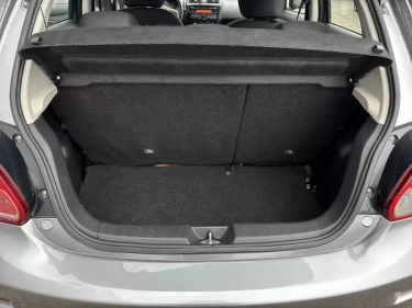 Foto van Mitsubishi Space Star