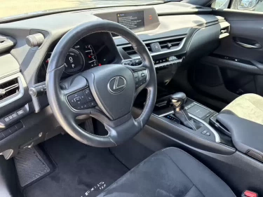 Foto van Lexus UX