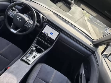 Foto van Lexus LBX