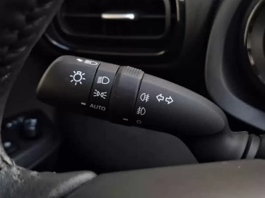 Foto van Mazda 2 Hybrid
