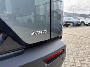 Foto van Toyota C-HR+