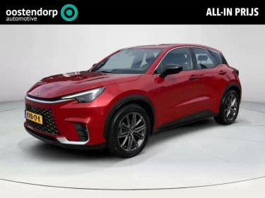 Foto van Lexus LBX