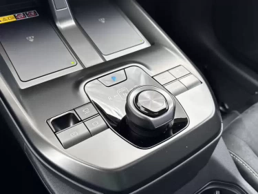 Foto van Toyota C-HR+