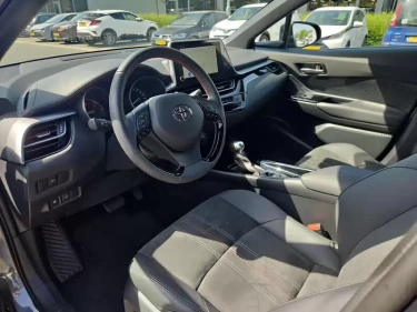 Foto van Toyota C-HR