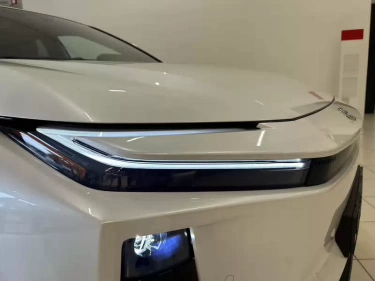 Foto van Toyota C-HR+