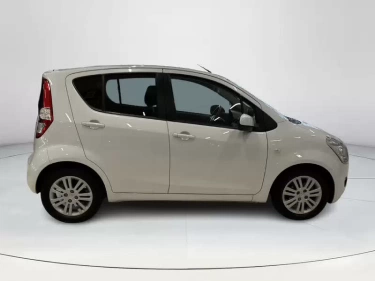 Foto van Suzuki Splash