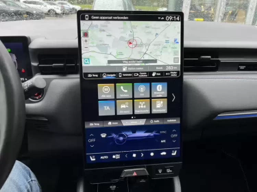 Foto van Honda e:Ny1