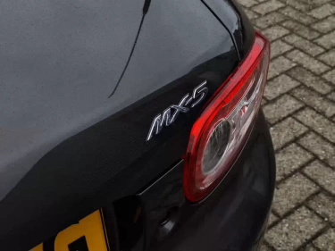 Foto van Mazda MX-5 Roadster Coupé